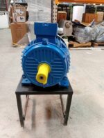 الکتروموتور JM.CO سه فاز 4 کیلووات 900 دور چدن B3 - Image 6